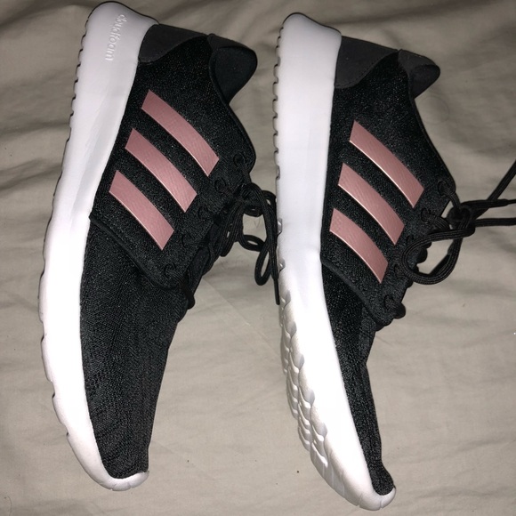 Adidas shoes - Picture 1 of 5
